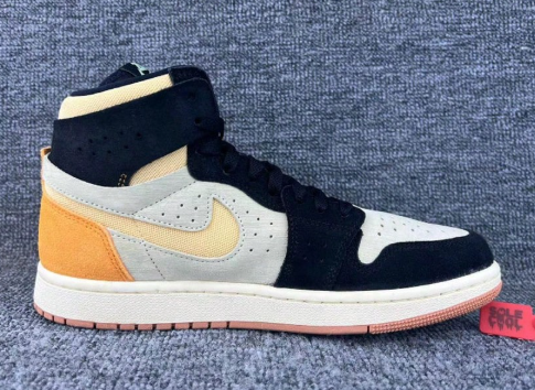 AIR JORDAN AJ1 ZOOM CMFT MUSLIN/GOLD BLACK ORANGE DV1307-100